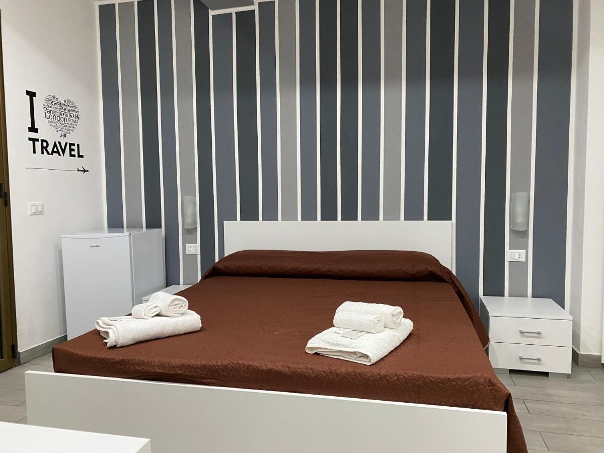 In Centro Rooms Vicino Cefalu Self-Chek-In Campofelice Di Roccella Exterior photo